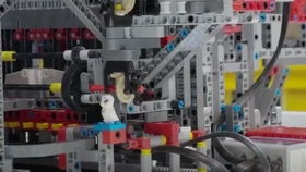 澳洲小哥真人mc第十六期 制造織布機(jī)編織樹皮纖維